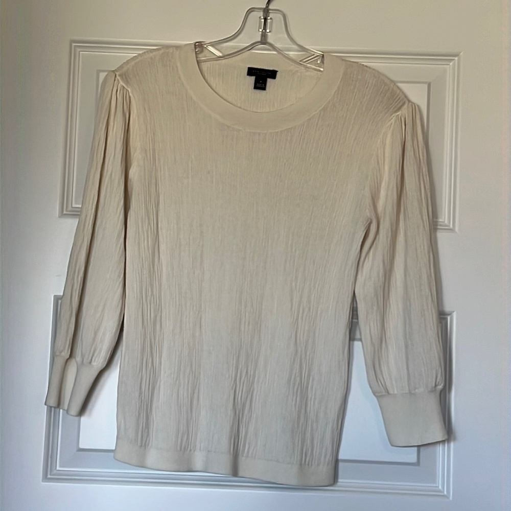 Ann Taylor cream 3 quarter sleeve sweater